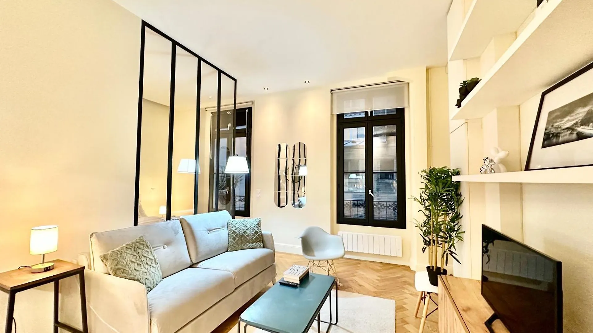 Eiffel Tower Champs De Mars Apartment Paris France
