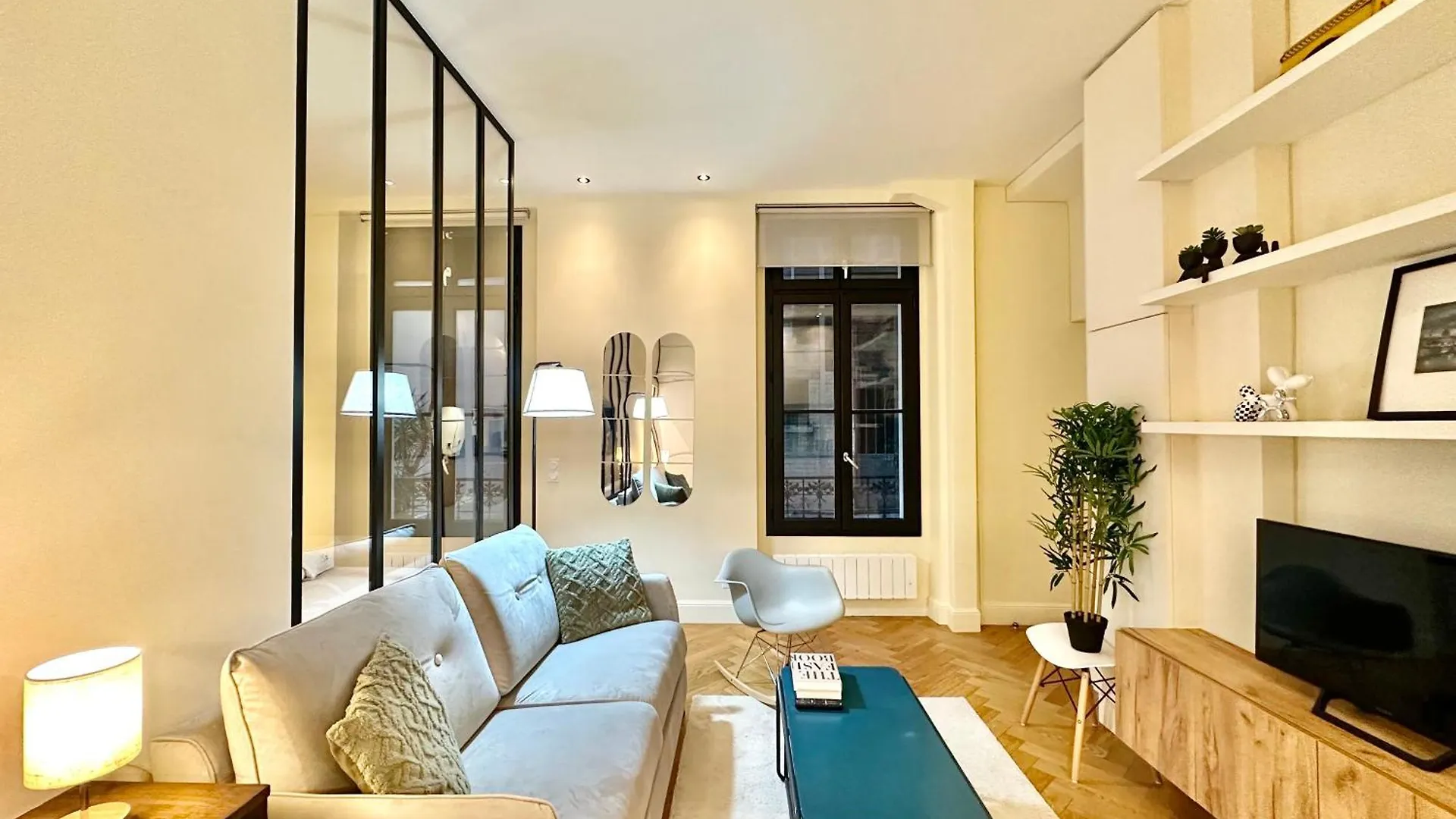 Eiffel Tower Champs De Mars Apartment Paris 0*,