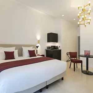 Vestay Montaigne Otel