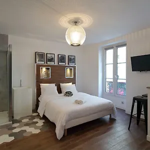  Appartement Studio De Charme Proche Tour Eiffel Et Rue Cler